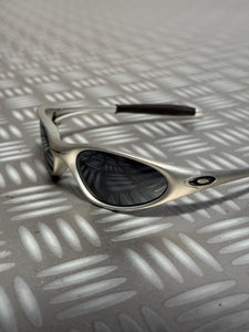 Oakley Gen 1 Silver Minute Sunglasses