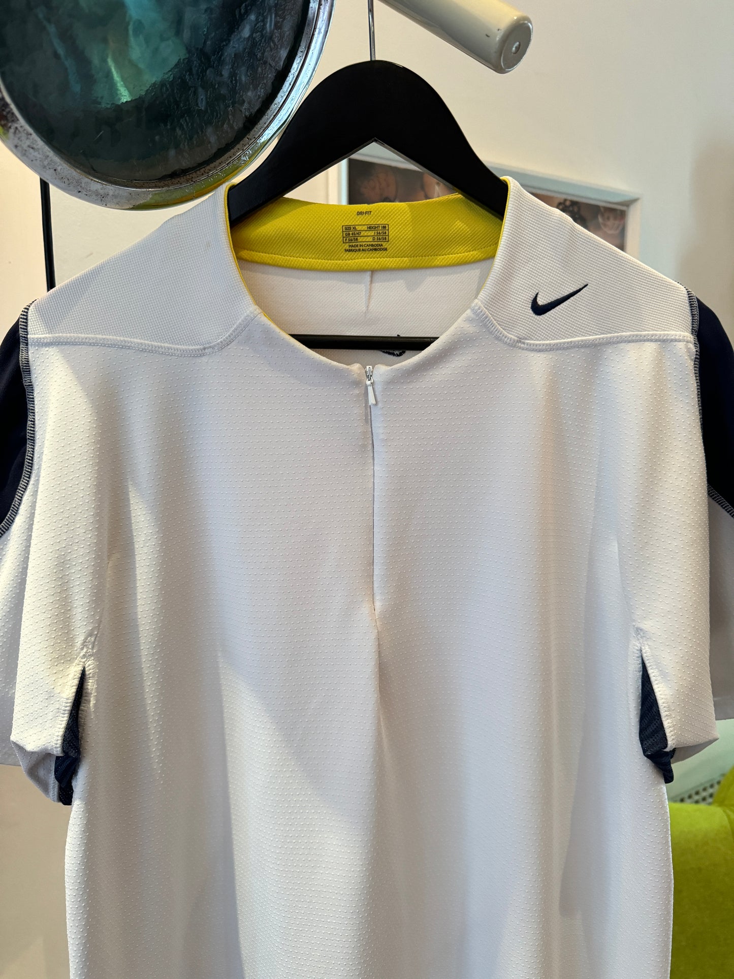 Early 2000’s Nike Sphere Technical Panelled Tee - Large