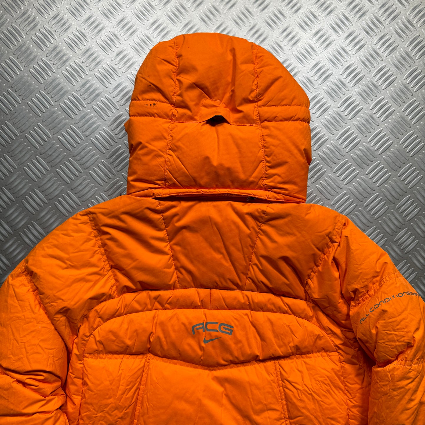 Early 2000’s Nike ACG Orange Puffer Jacket - Large / Extra Large