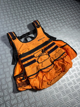 Load image into Gallery viewer, Early 2000&#39;s GAP Multi Pocket Backpack/Vest