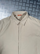 Carica l&#39;immagine nel visualizzatore di Gallery, Early 2000&#39;s Prada Sport Light Beige Collared Shirt - Medium / Large