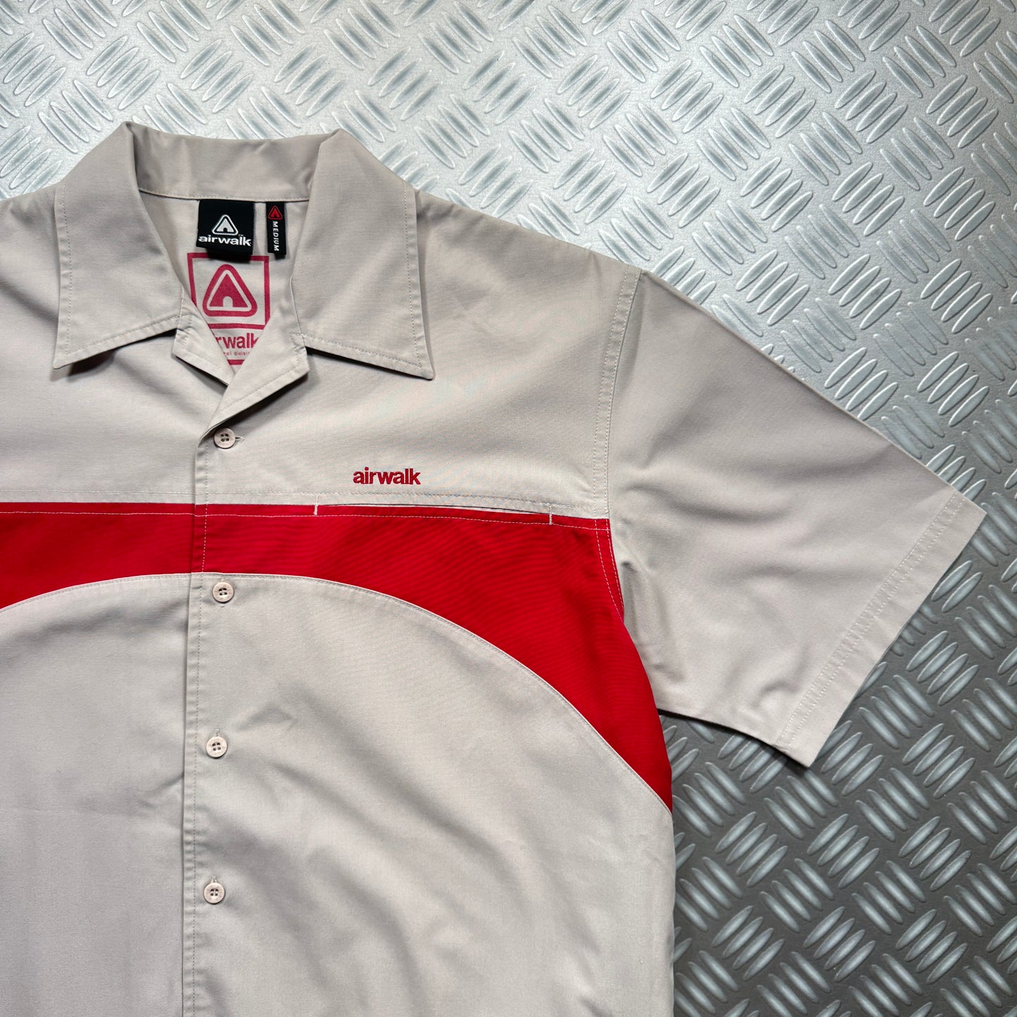 Early 2000's Airwalk Panelled Short Sleeve Shirt - Medium / Large