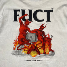 Charger l&#39;image dans la galerie, Fuct &#39;Unbreakable&#39; Vintage Graphic Tee - Small/Medium