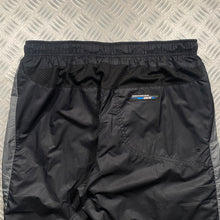 Charger l&#39;image dans la galerie, Early 2000&#39;s Nike Panelled Nylon Track Pants - Medium/Large