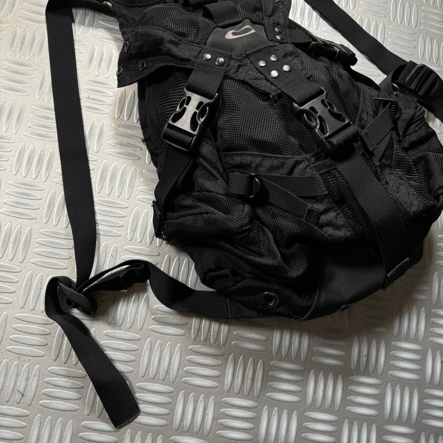 Oakley Icon 1.0 Black Mini Technical Back Pack