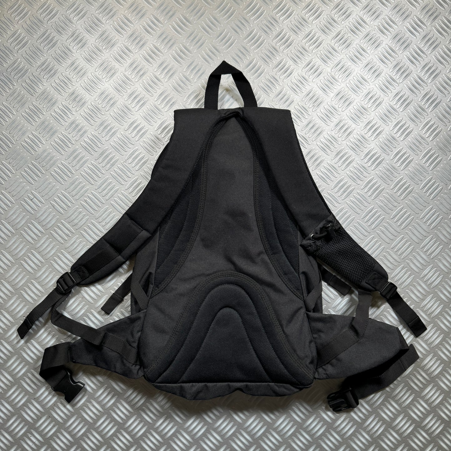 Early 2000's Nike Outer Strap Back Pack