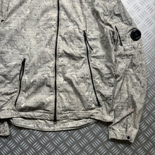 Charger l&#39;image dans la galerie, CP Company 50 Fili Grid Camo Jacket - Medium