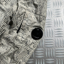 Charger l&#39;image dans la galerie, CP Company 50 Fili Grid Camo Jacket - Medium