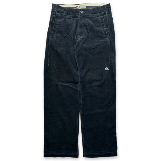 Pantalon Nike ACG Jet Black Baby Cord du début des années 2000 - Taille 30 »