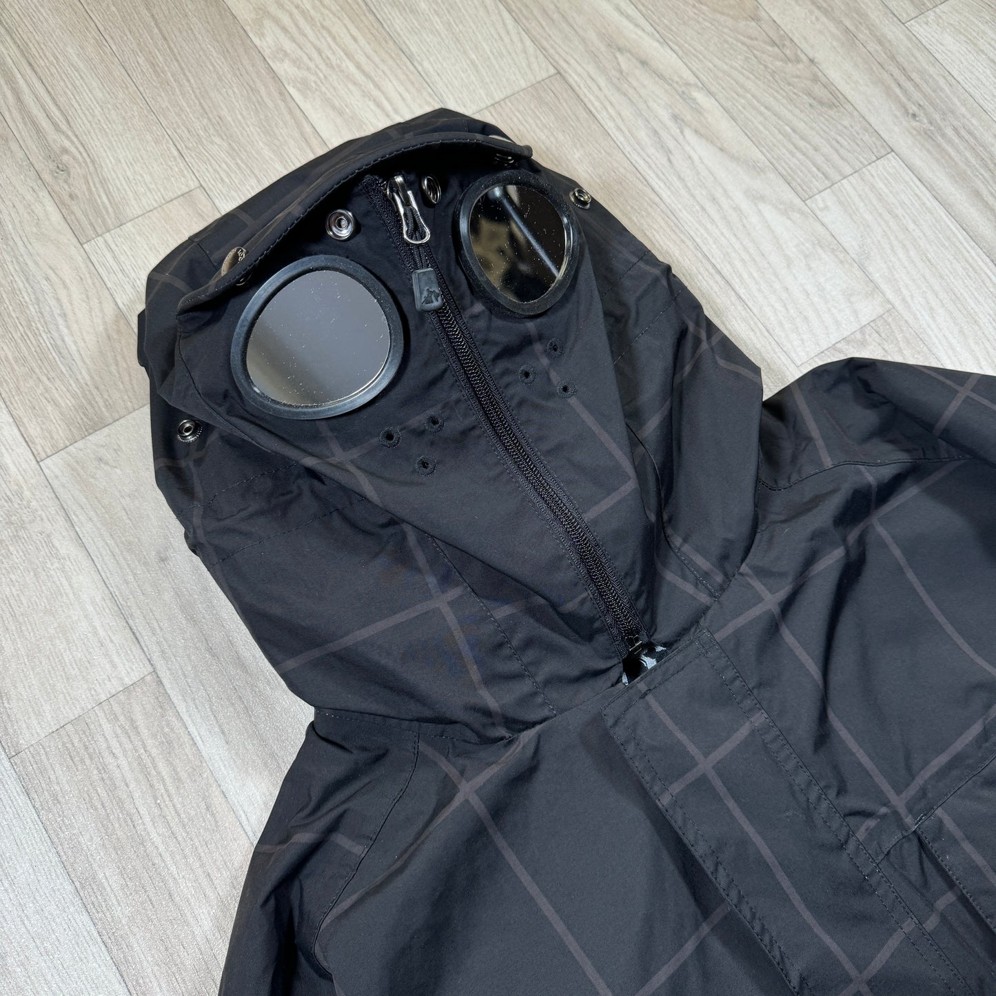 Early 2000's Black Check Goggle Jacket - Large