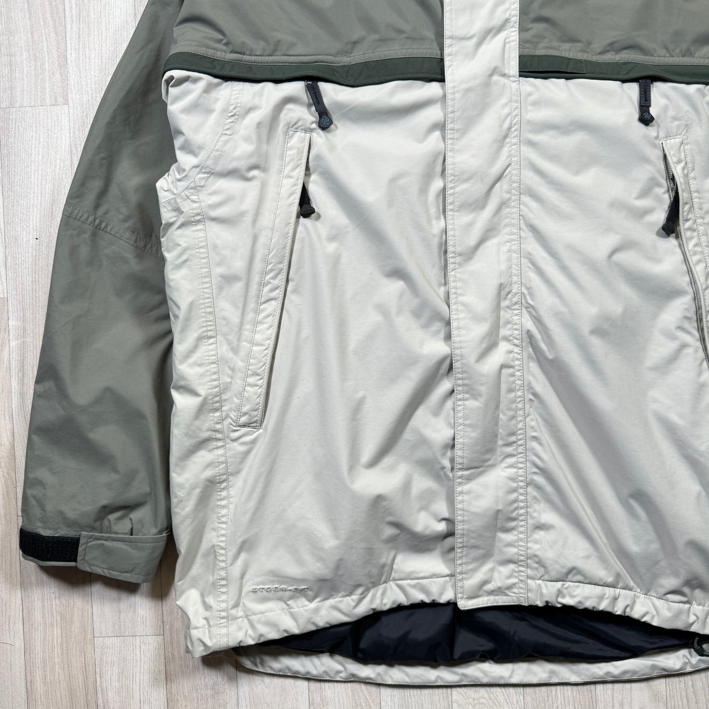 Early 2000's Nike ACG Insulated Jacket - Medium / Large