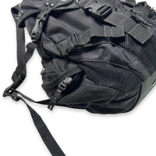 Carica l&#39;immagine nel visualizzatore di Gallery, Early 2000&#39;s Oakley Icon Black Backpack