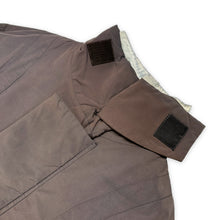Carica l&#39;immagine nel visualizzatore di Gallery, Early 2000&#39;s Griffin Technical Washed Transformable Jacket - Small / Medium