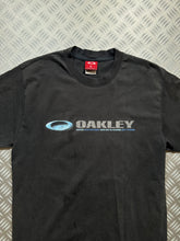 画像をギャラリービューアに読み込む, Early 2000&#39;s Oakley Software Graphic Tee - Small / Medium