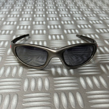 Load image into Gallery viewer, Early 2000&#39;s Oakley Minute Sunglasses