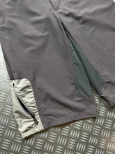Load image into Gallery viewer, Early 2000&#39;s Salomon Panelled Shorts - 30-32&quot; Waist