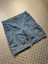 Load image into Gallery viewer, Early 2000&#39;s Oakley Ventilated Cargo Shorts - Extra Extra Large