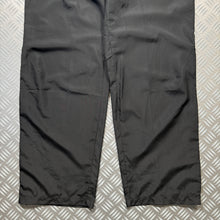 Carica l&#39;immagine nel visualizzatore di Gallery, Nike 3M Blackout Nylon Track Pant - Large / Extra Large