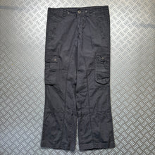 Load image into Gallery viewer, Early 2000&#39;s Unbranded Multi Pocket Cargo Pant - 36&quot; Waist