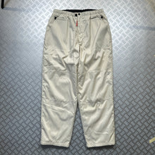 Carica l&#39;immagine nel visualizzatore di Gallery, Nike Flap Pocket Eggshell Padded Trousers - 32&quot; Waist
