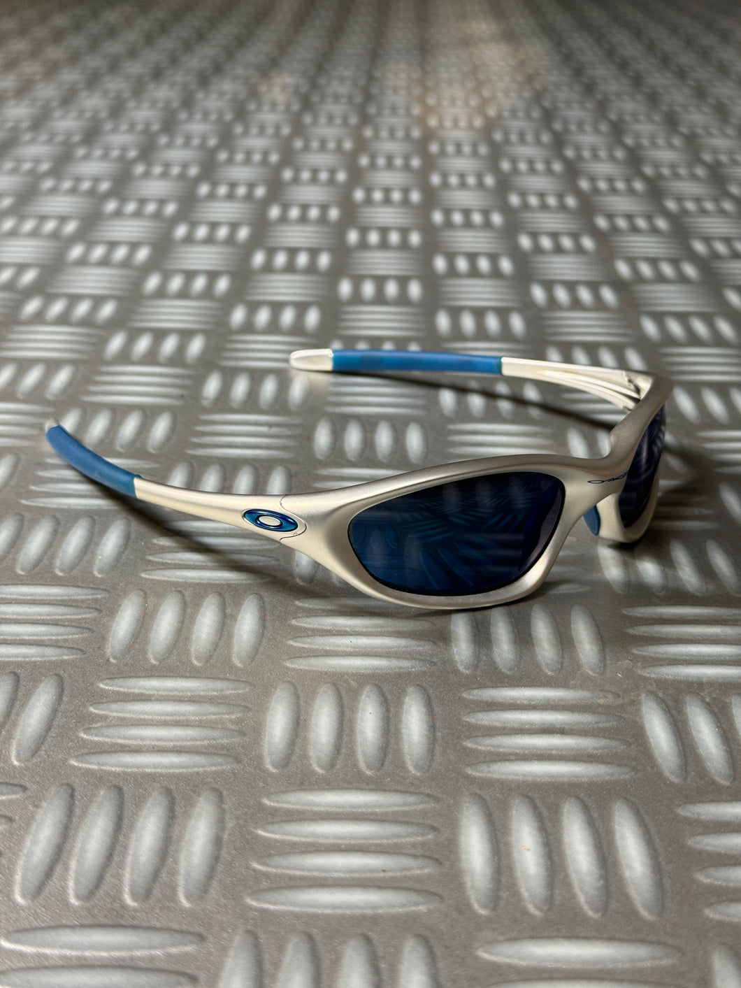 Early 2000's Oakley Twenty XX Silver Ice Iridium Sunglasses