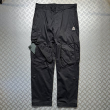 Charger l&#39;image dans la galerie, Adidas Tech Fit Multi-Pocket Pant - Large / Extra Large
