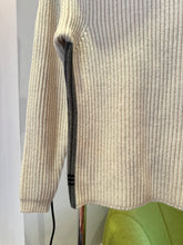 画像をギャラリービューアに読み込む, Early 2000&#39;s Stone Island Ivory Knitted Jumper - Extra Small