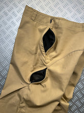 Charger l&#39;image dans la galerie, Early 2000&#39;s Nike Beige Camel Articulated Knee Dart Stash Pocket Pant - Extra Large