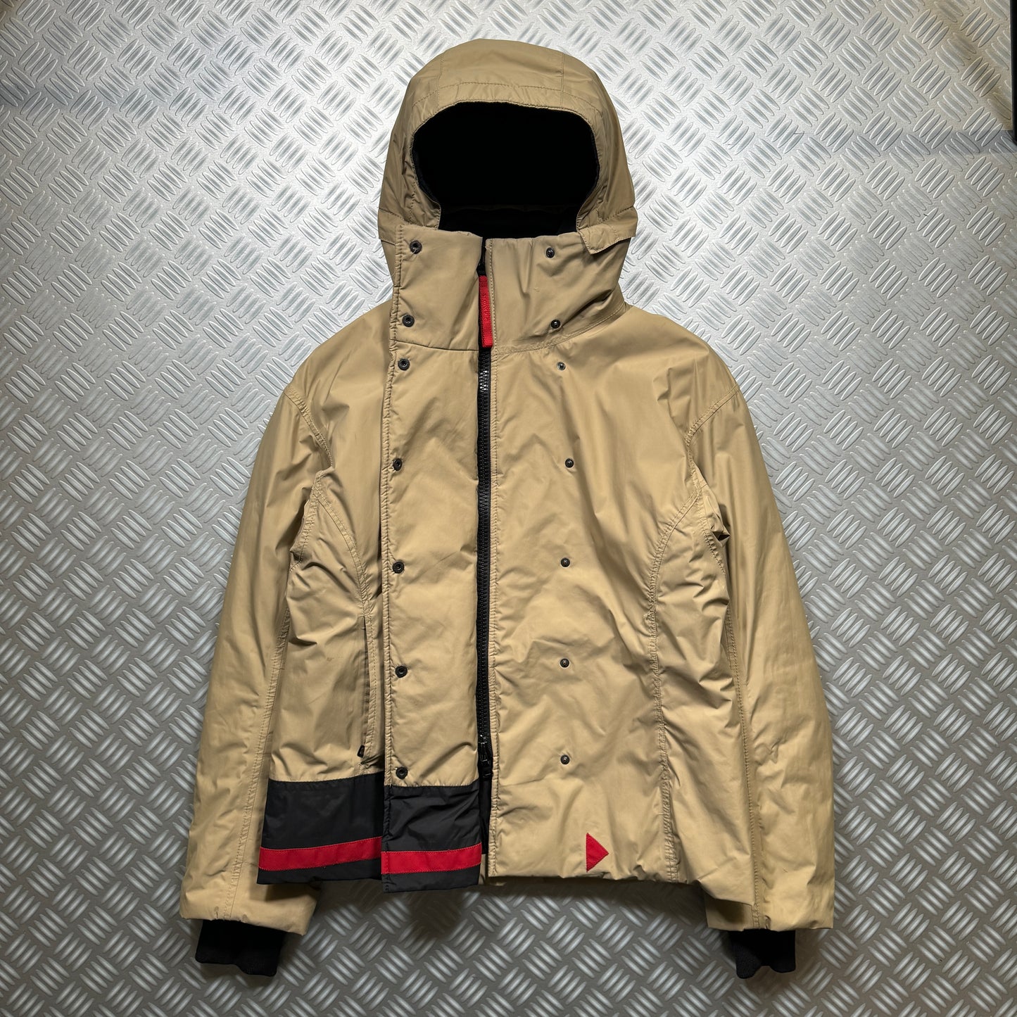 Early 2000's Prada Sport Beige Padded Gore-Tex Skii Jacket - Small / Medium