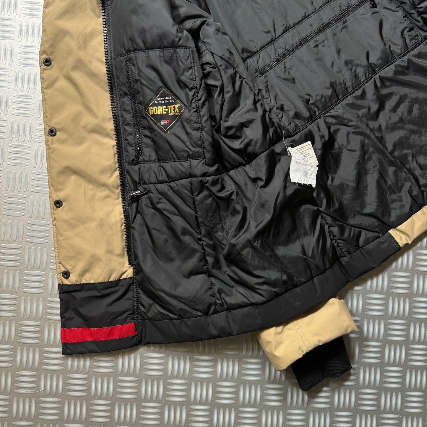 Early 2000's Prada Sport Beige Padded Gore-Tex Skii Jacket - Small / Medium