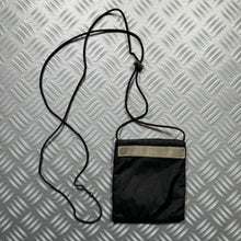 Carica l&#39;immagine nel visualizzatore di Gallery, SS99&#39; Prada Sport Cross Body Side Bag