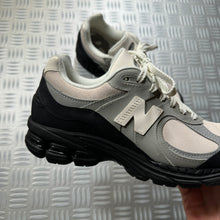 Charger l&#39;image dans la galerie, The Basement x New Balance 2002R Grey Trainers