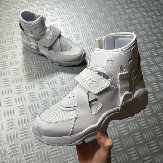 Nike x Comme Des Garcons CDG Air Carnivores - UK5.5 / US6 / EUR38.5