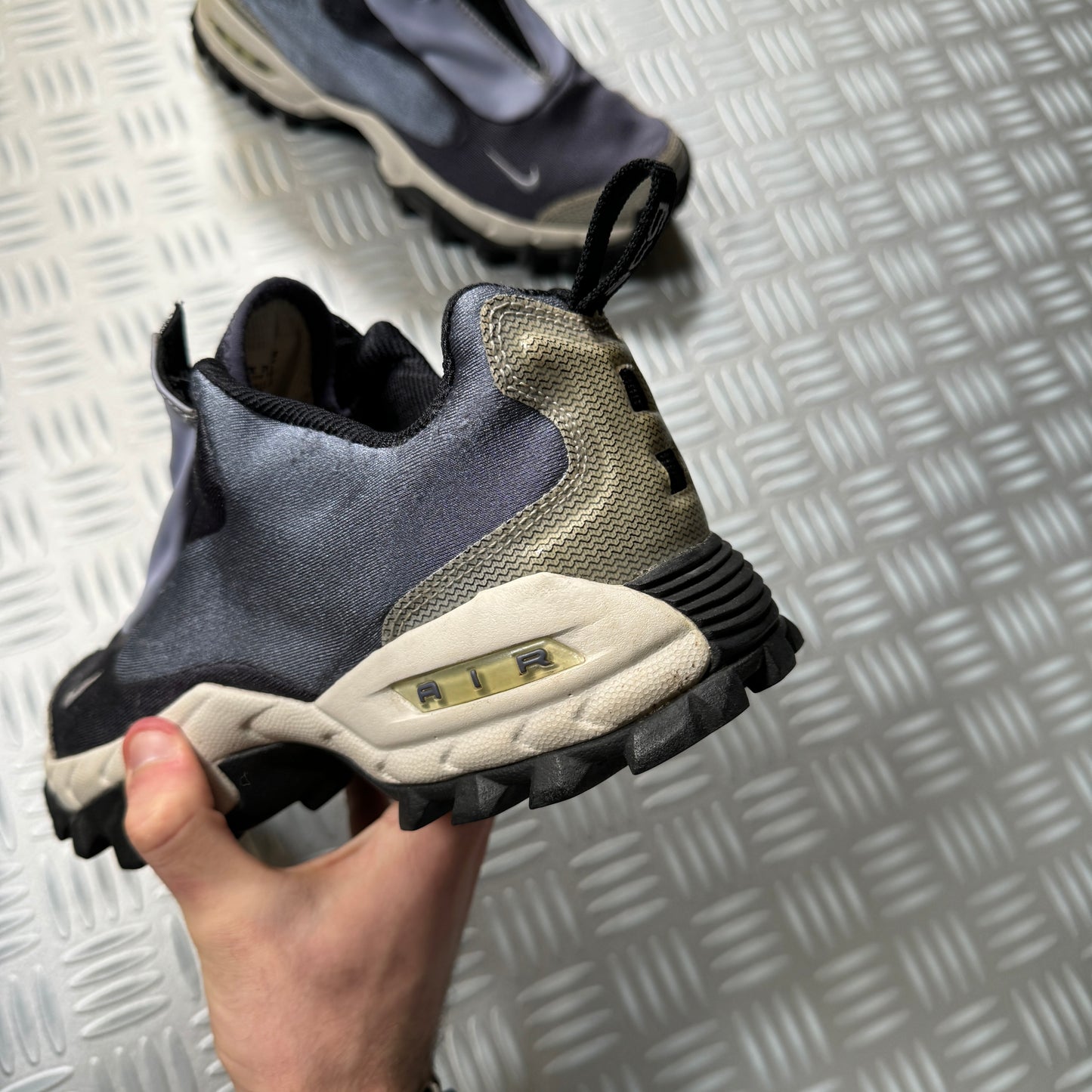 2001 Nike ACG Wailuku