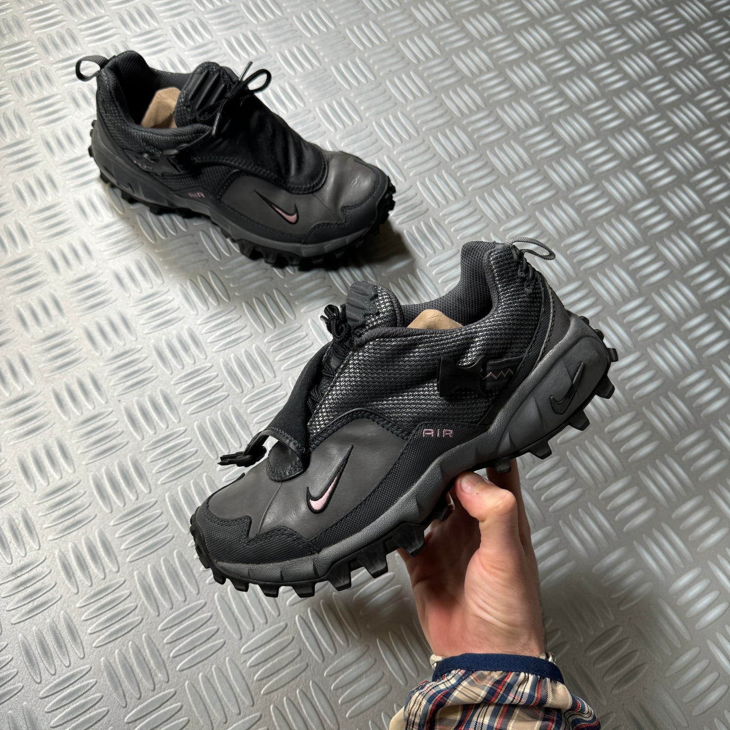 Early 2000's Nike ACG Pink/Grey Phassad - UK4 / US6.5