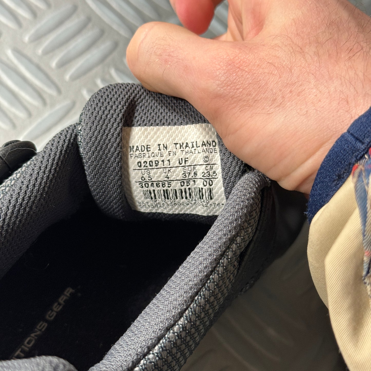 Early 2000's Nike ACG Pink/Grey Phassad - UK4 / US6.5