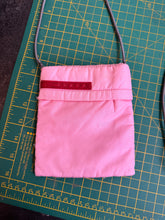 画像をギャラリービューアに読み込む, SS00&#39; Prada Sport Baby Pink 3M Mini Stash Bag