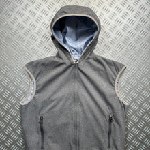 画像をギャラリービューアに読み込む, Early 2000&#39;s Prada Sport Reversible Nylon Hooded Vest - Small