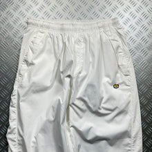 画像をギャラリービューアに読み込む, Early 2000&#39;s Nike Tuned Baggy White Track Pant - Extra Extra Large