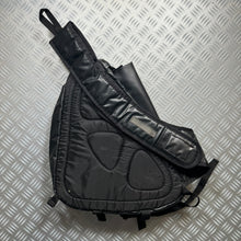 Carica l&#39;immagine nel visualizzatore di Gallery, Nike ACG Water-tight Cross Body Sling Bag