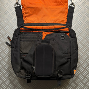 Burton Multi-Compartment Sling Bag