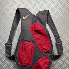 画像をギャラリービューアに読み込む, Nike Grey Multi-Pocket Backpack