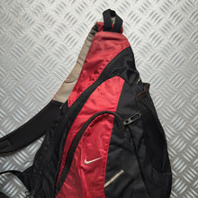 画像をギャラリービューアに読み込む, Nike Red/Black Cross Body Sling Bag