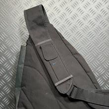 Carica l&#39;immagine nel visualizzatore di Gallery, Nike Grey Velcro Front Flap Cross Body Bag