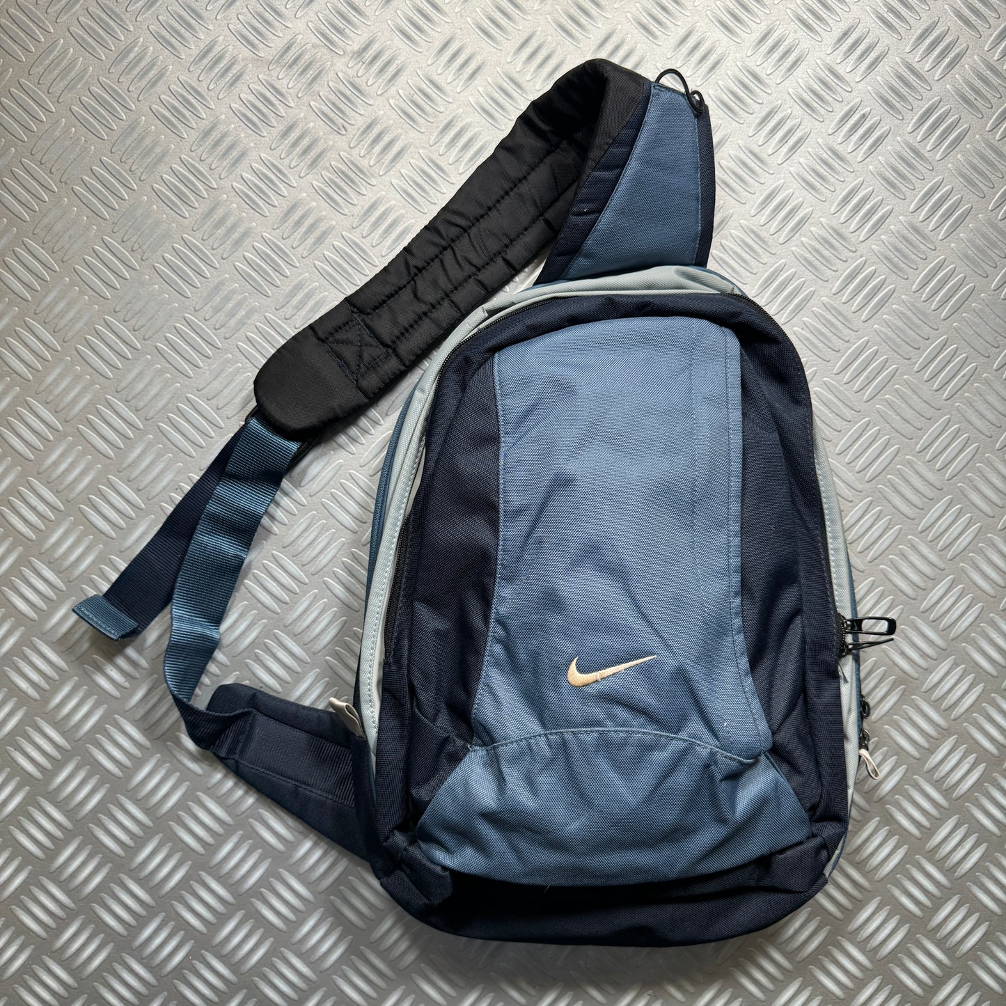 Early 2000's Nike Sling Bag