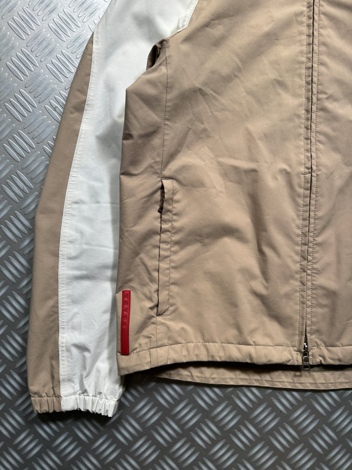 Early 2000's Prada Sport White/Beige Gore-Tex Jacket - Medium
