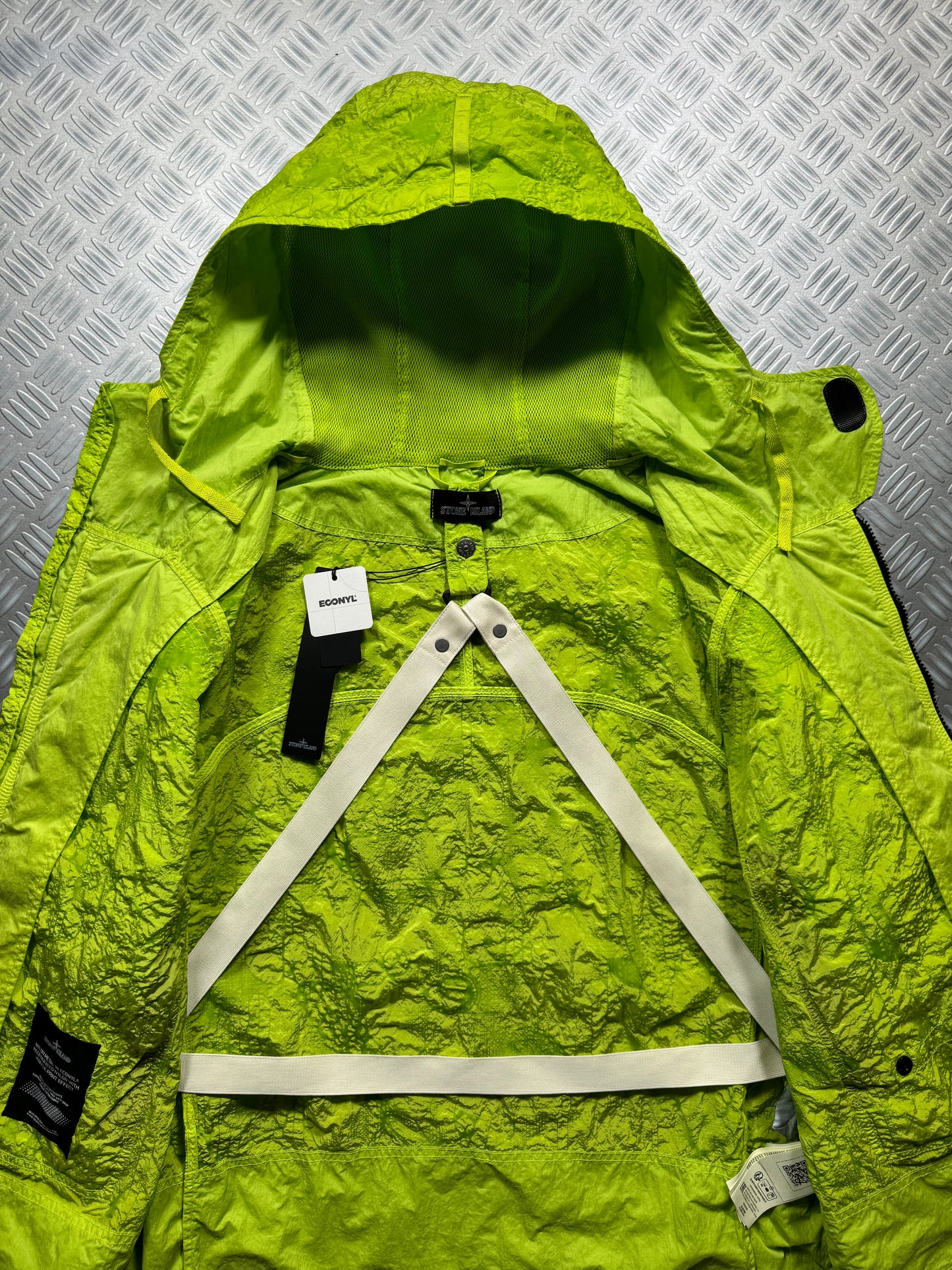 SS22' Stone Island Shadow Project Green Waffle Print Econyl Nylon Metal Jacket - Medium / Large