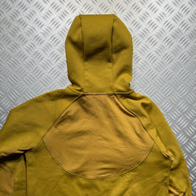 Carica l&#39;immagine nel visualizzatore di Gallery, Nike x Undercover Gyakusou Yellow Mesh Hoodie - Small