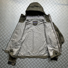 Load image into Gallery viewer, Early 2000&#39;s Patagonia Khaki Green Shell Jacket - Small