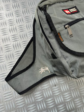 Carica l&#39;immagine nel visualizzatore di Gallery, Early 2000&#39;s Stüssy Cross Body Sling Bag